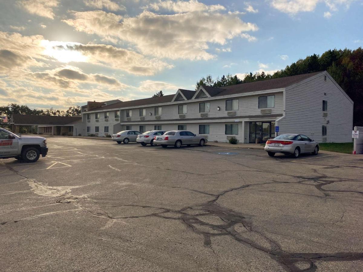 Americas Best Value Inn&Suites - Norway Exterior foto