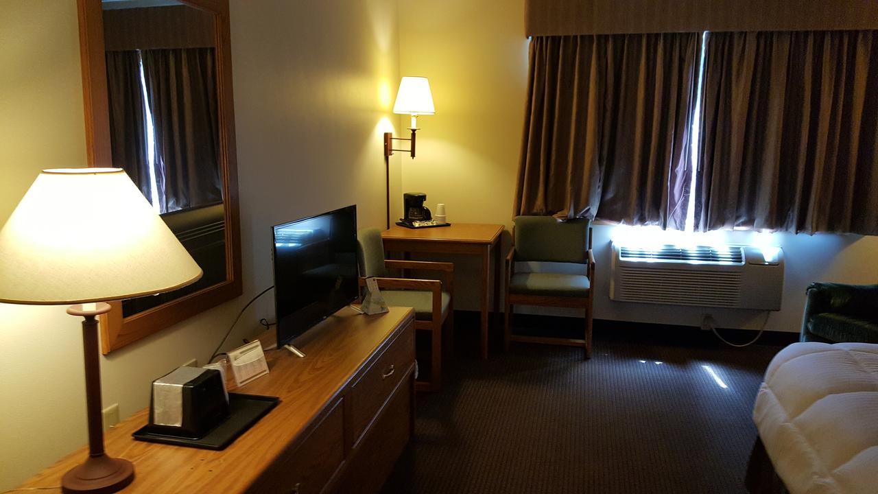 Americas Best Value Inn&Suites - Norway Exterior foto